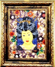 Geisha ,  obraz mozaika z kamieni ozdobnych na płycie laminowanej. Technika własna. Rozmiar: 40x60cm